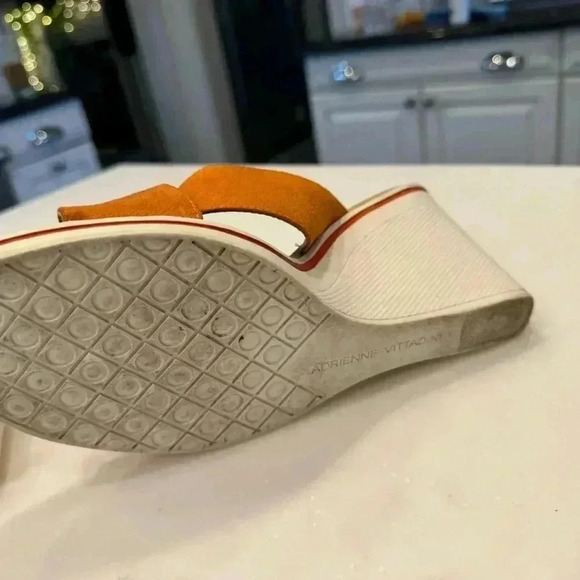 Adrienne vittadini wedge suede sandals burnt orange size 10 - Picture 8 of 9